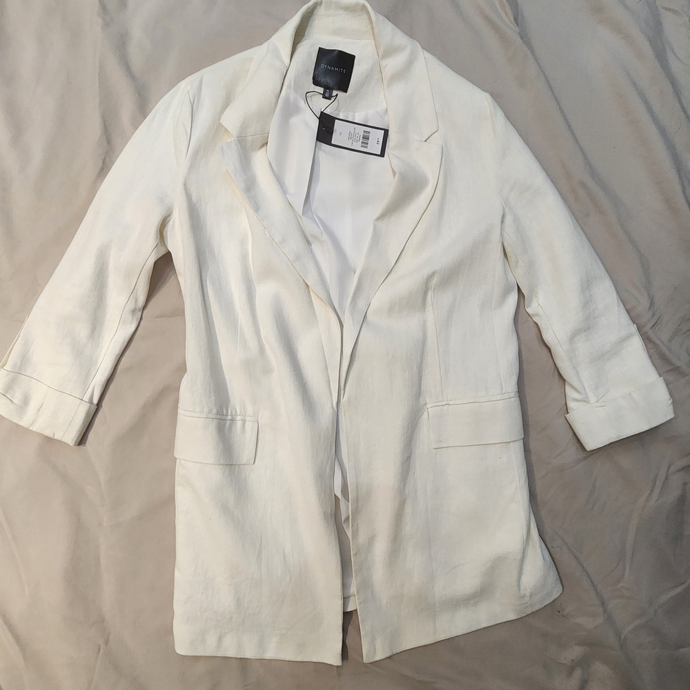 Elegant Cream Women's Blazer